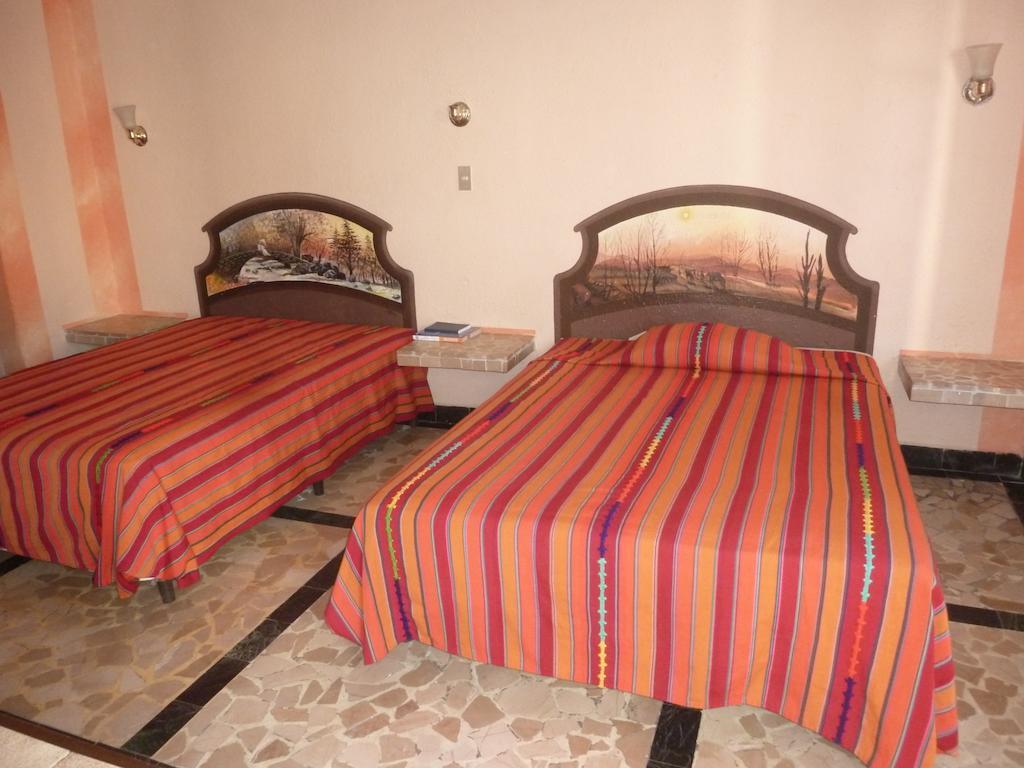 Perla Maya Hotel Panajachel Quarto foto
